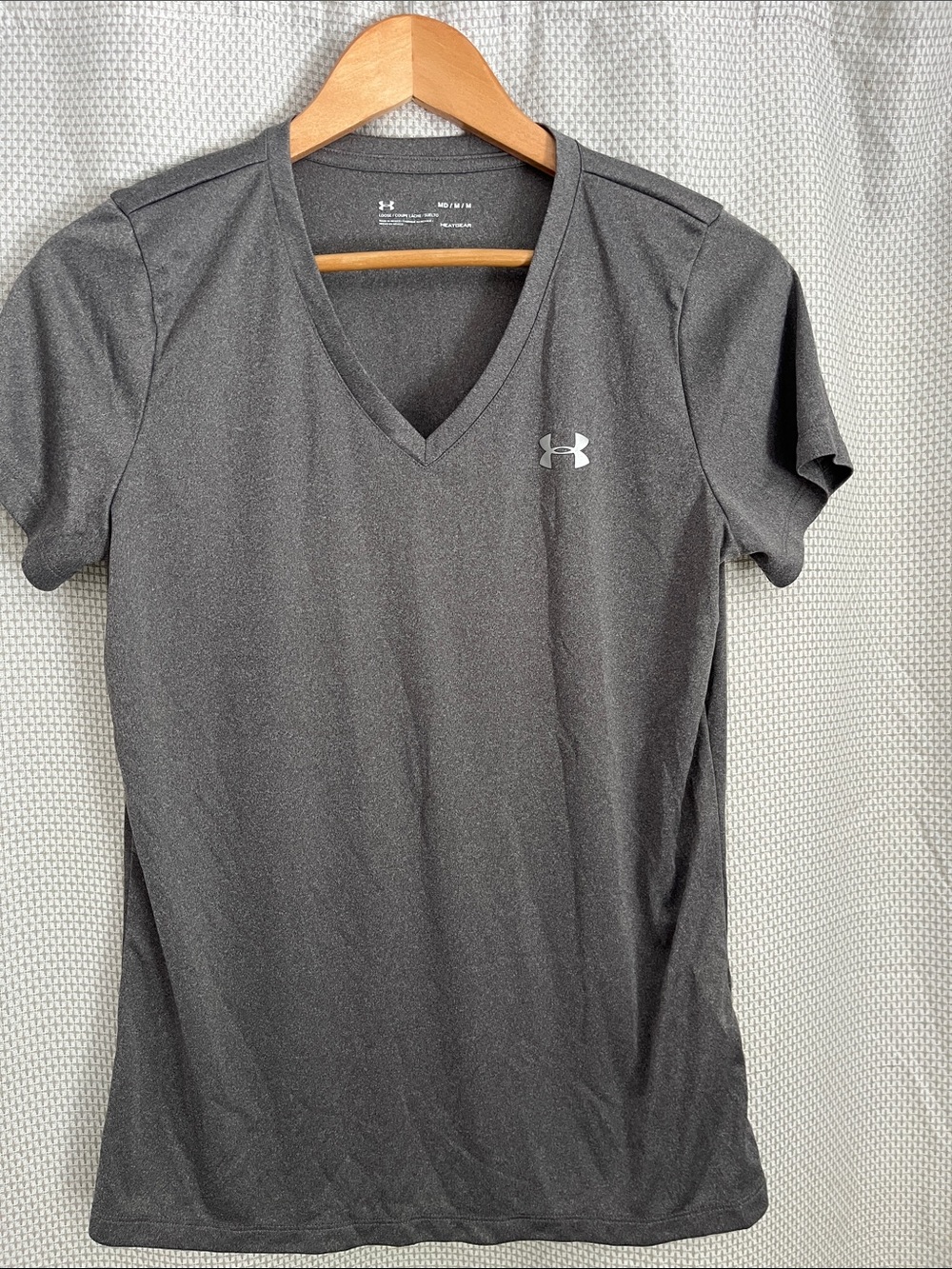 Under Armour Women's V-Neck Performance Tee - grey